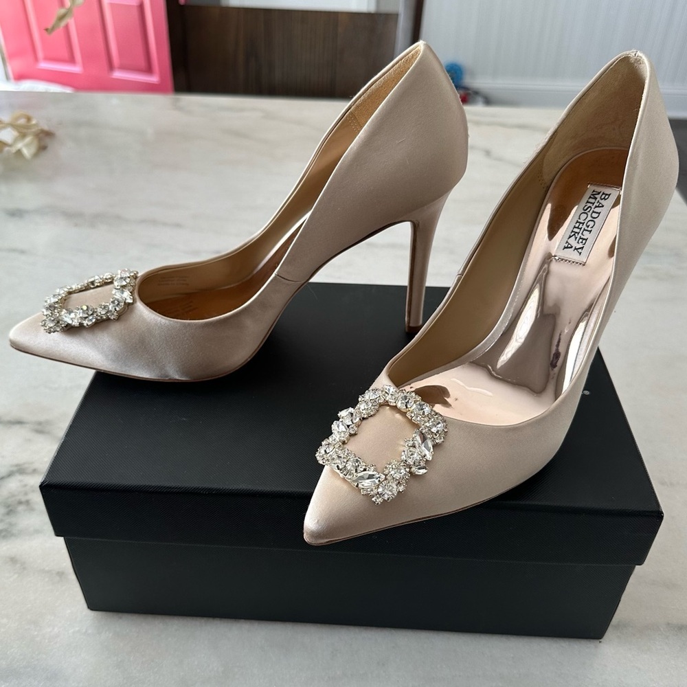 BADGLEY MISCHKA Cher Crystal Buckle Pumps Satin - Picture 8 of 10
